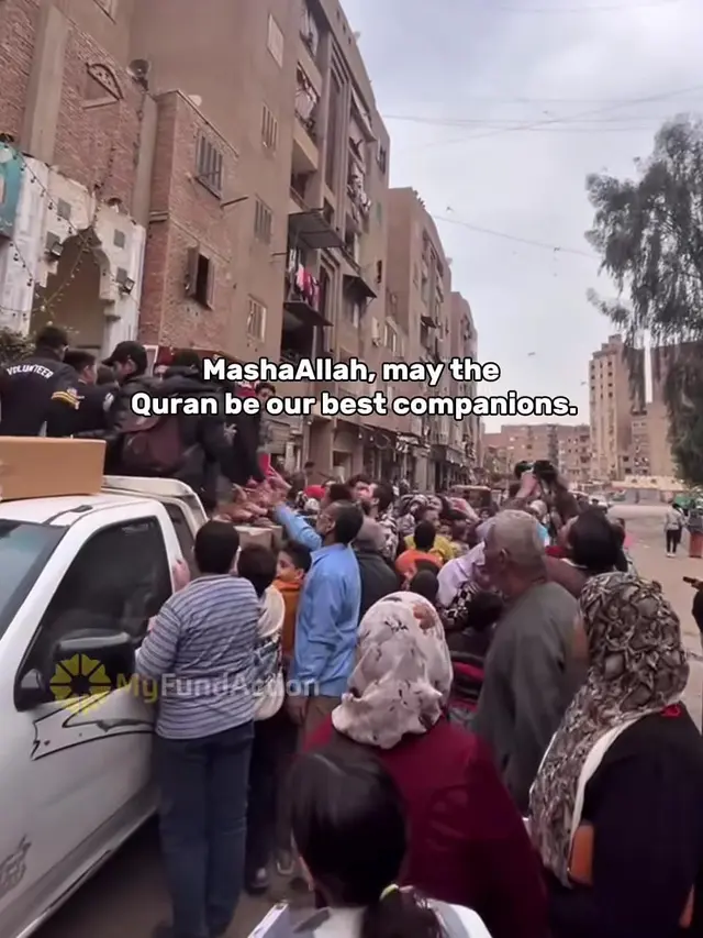 Potret Arie Untung Beri Bantuan ke Gaza. (instagram/myfundaction/ariekuntung)
