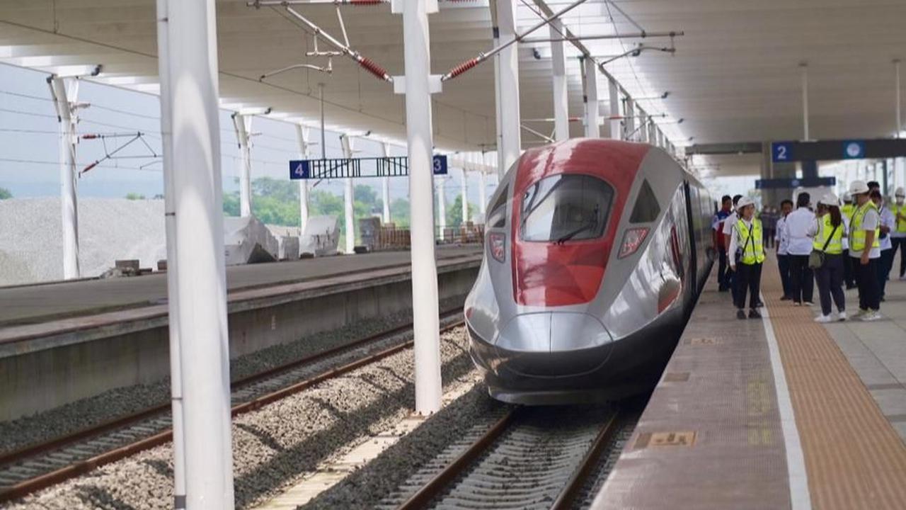 Kereta Cepat Kini Layani Rute Stasiun Padalarang-Tegalluar, Harga Tiket Rp50.000
