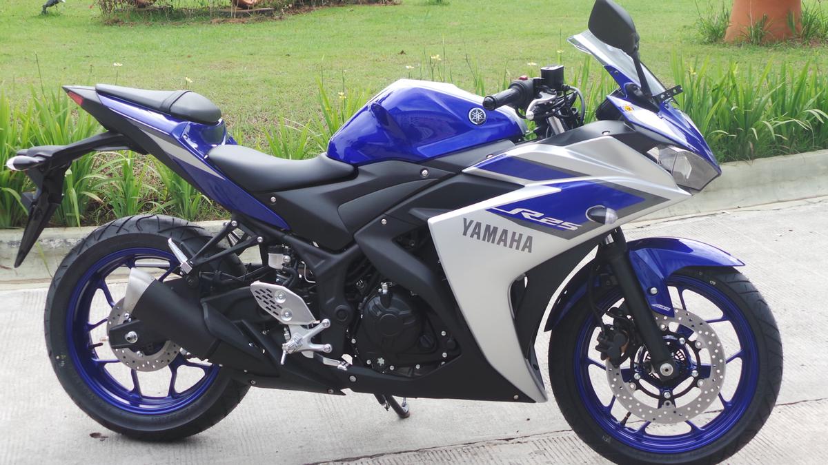 Yamaha shop r25 old