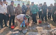 Gubernur Hidayat Arsani: Sarana Ibadah Sekolah Perkuat Moral dan Karakter Siswa