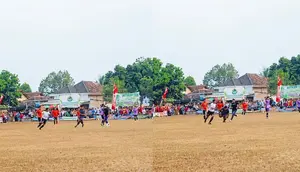 Kejuaraan Tarkam di Lampung Ricuh, Suporter Bawa Pisau Kejar Wasit
