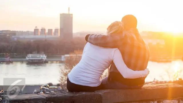 Biar Hubungan Suami Istri Hangat Setiap Hari, Lakukan 7 Hal Ini