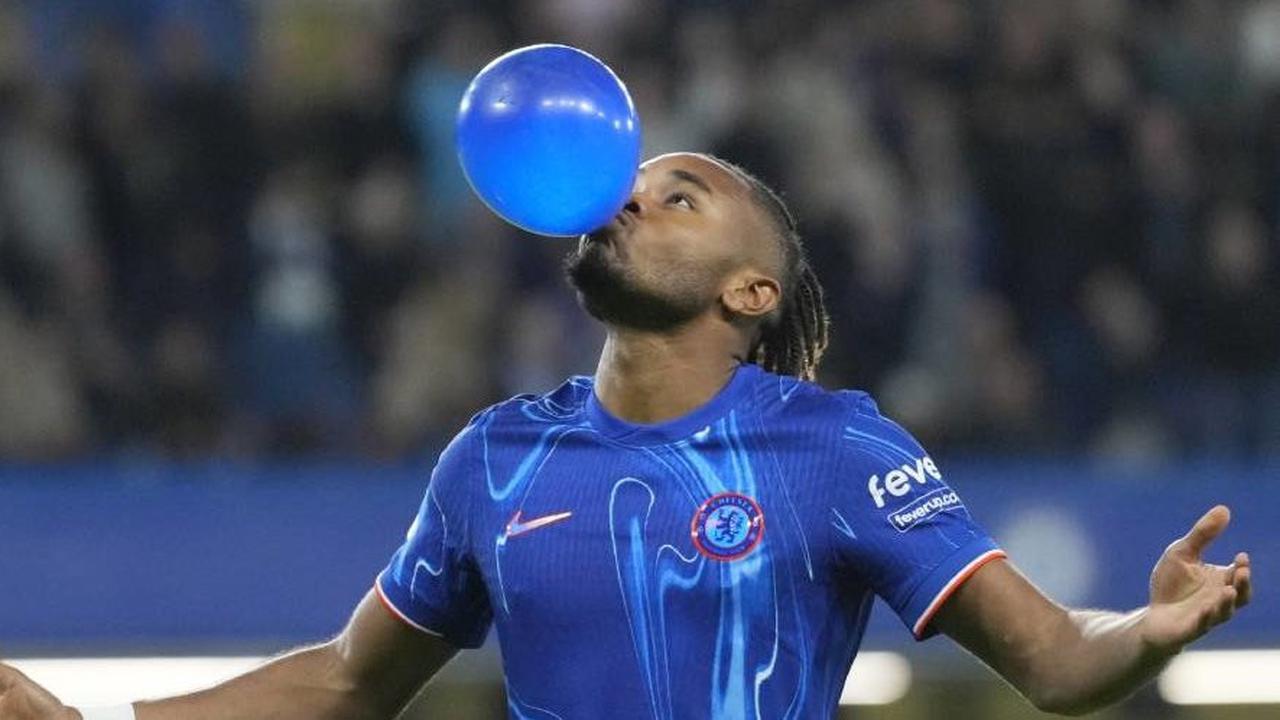MU Jadinya Incar Christopher Nkunku atau Mathys Tel?