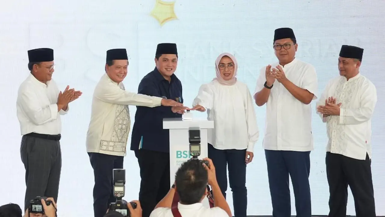 Menteri BUMN Erick Thohir meresmikan Masjid BSI (Bank Syariah Indonesia) Bakauheni yang dibangun di kawasan PT ASDP Indonesia Ferry, Bakauheni Harbour City (BHC), Lampung. (Dok BUMN)