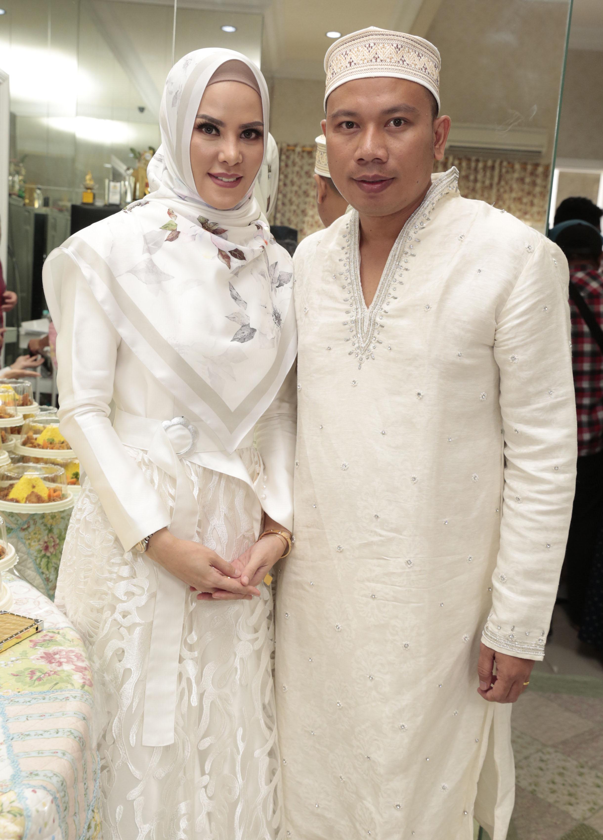 Selain Angela Lee, 7 Artis Ini Dituding Lakukan Penipuan ...