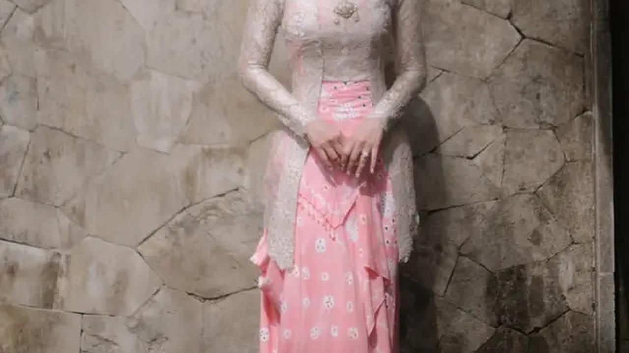 Menikah di Usia 41, Tiga Kebaya Pilihan Luna Maya saat Prosesi Siraman, Midodareni, hingga Akad Nikah Membuatnya Manglingi
