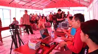 Kemensos memberikan layanan kependudukan bagi para korban bencana gempa Cianjur. (Dokumentasi Kemensos)