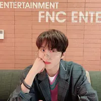 Sebelum debut sebagai member SF9, Chani telah debut sebagai aktor cilik di tahun 2009. Salah satunya ia pernah membintangi "The Innocent Man" sebagai Kang Ma Ru kecil, yang tokoh dewasanya diperankan Song Joong Ki. (Foto: Instagram/c_chani_i)