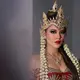 Penyanyi yang selama ini identik dengan penampilan elegan dan feminin itu kini bertransformasi menjadi sosok Srikandi yang tangguh untuk pertunjukan musikal Pagelaran Sabang Merauke 2026: Hikayat Srikandi Nusantara. [@bubahalfian].
