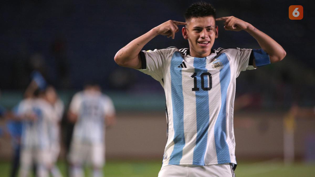 Tampil Moncer di Indonesia Saat Piala Dunia U-17 2023, Claudio Echeverri Kini Jadi Incaran Manchester City