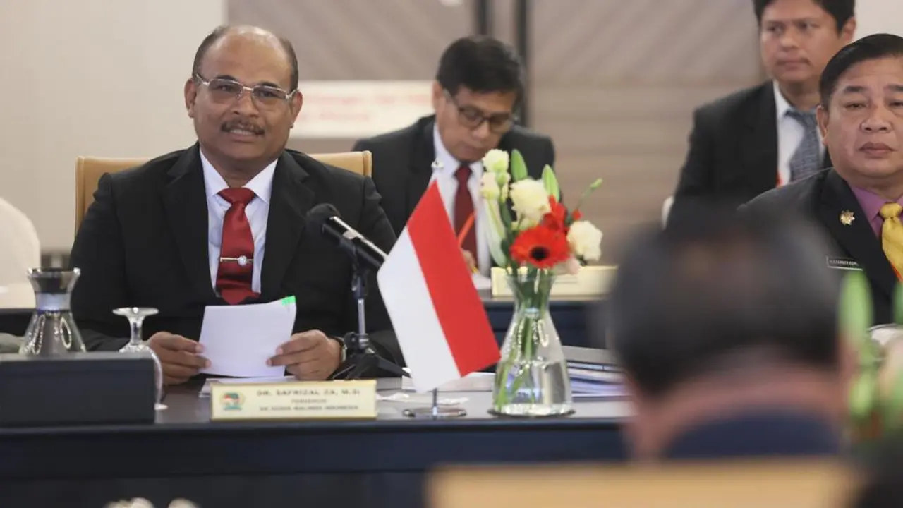 Direktur Jenderal Bina Administrasi Kewilayahan Kemendagri Safrizal di acara  Persidangan ke-38 JKK/KK Sosek Malindo di Pahang, Malaysia pada Kamis 19 Oktober 2023. (Istimewa)