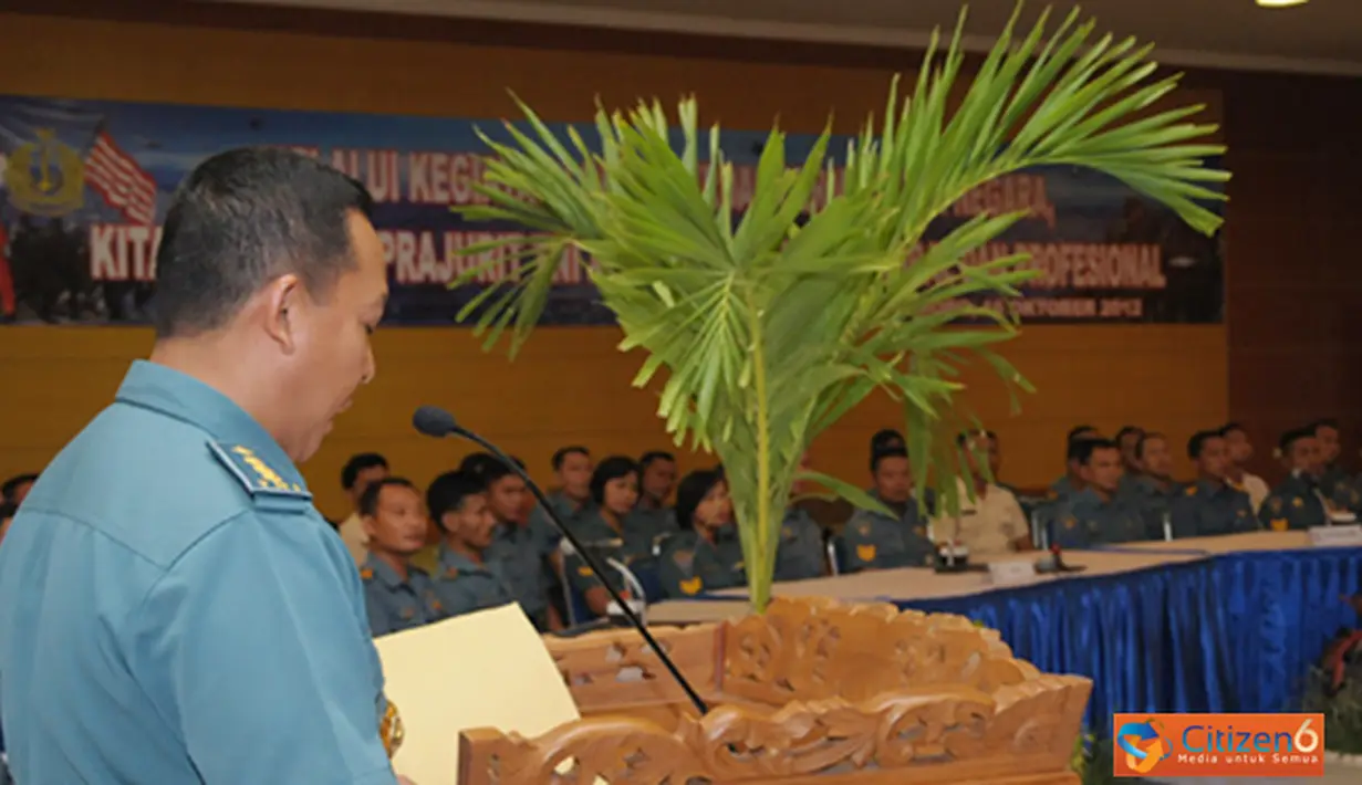 Citizen6, Surabaya: Dalam amanatnya Komandan Kobangdikal Laksda TNI Djoko Teguh Wahojo menyampaikan penyelenggaraan kegiatan lomba cerdas cermat bela Negara ini mempunyai dua makna strategis. (Pengirim: Penkobangdikal).