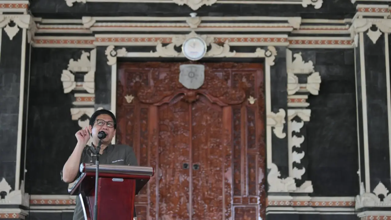 Menteri Desa PPDTT, Abdul Halim Iskandar menyambangi Desa Kukuh Kecamatan Kerambitan Kabupaten Tabanan, Bali
