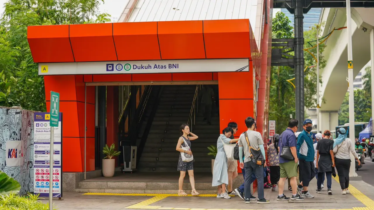 PT Kereta Api Indonesia (Persero) bersama Bank BNI meresmikan penamaan atau Naming Rights Stasiun Dukuh Atas menjadi Stasiun Dukuh Atas BNI, Rabu (20/11)