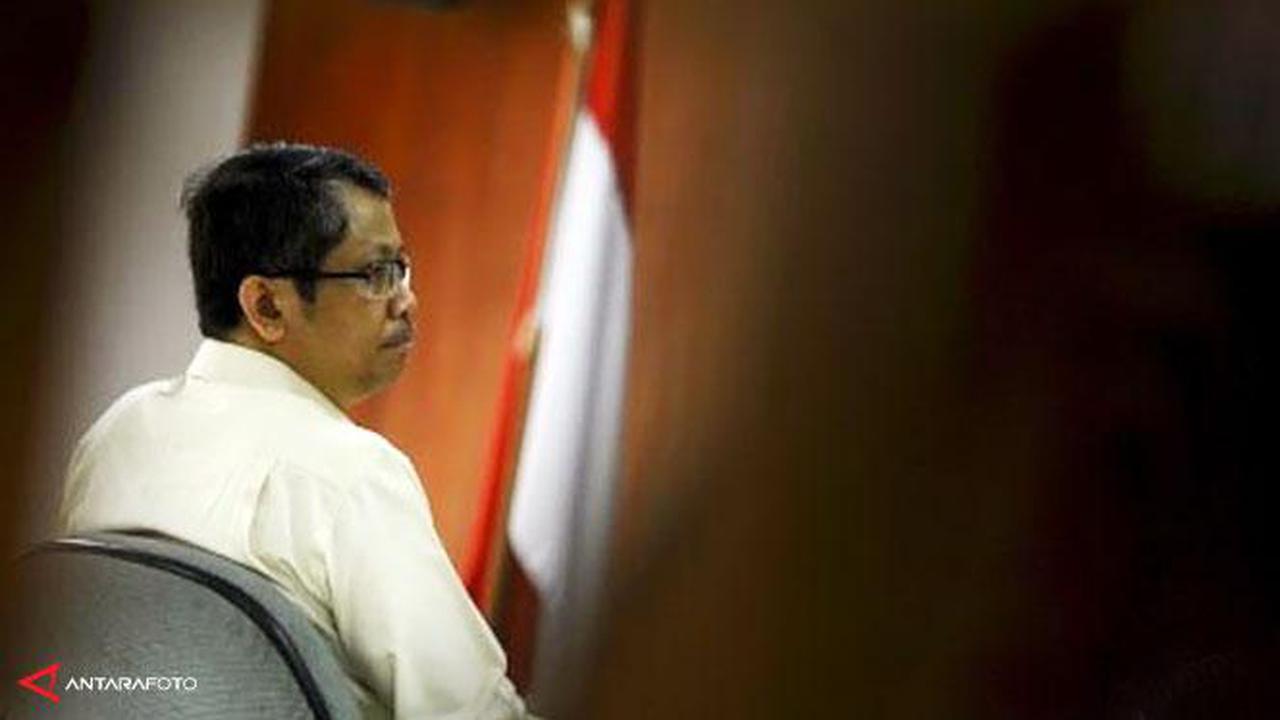 Eks Dirut PT Indosat Mega Media 2 (IM2) Indar Atmanto