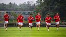 Ole Romeny bersama dengan para pemain Timnas Indonesia melakukan latihan persiapan menjelang laga Ronde 3 Kualifikasi Piala Dunia 2026 melawan China di Bali United Training Center, Bali, pada Selasa sore (23/05/2025). (Bola.com/Alit Binawan)