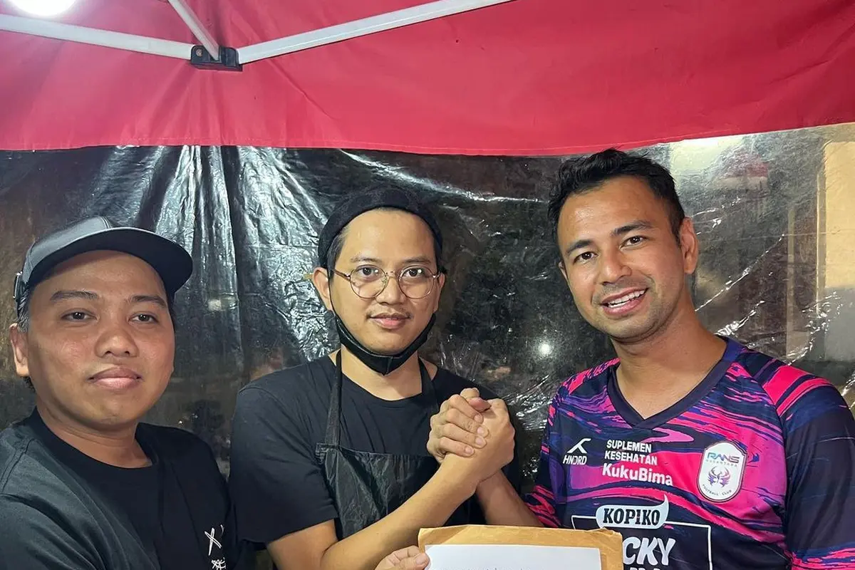 Raffi Ahmad investasi di pedagang kaki lima (Instagram/raffinagita1717)