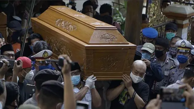 Potret suasana pemakaman Didi Kempot
