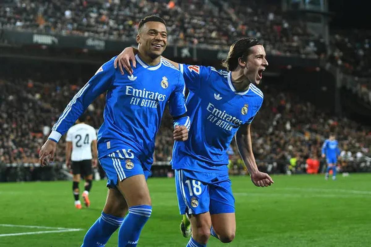Gagal Boyong Marc Cucurella, MU Beralih Ingin Pulangkan Bek Real Madrid