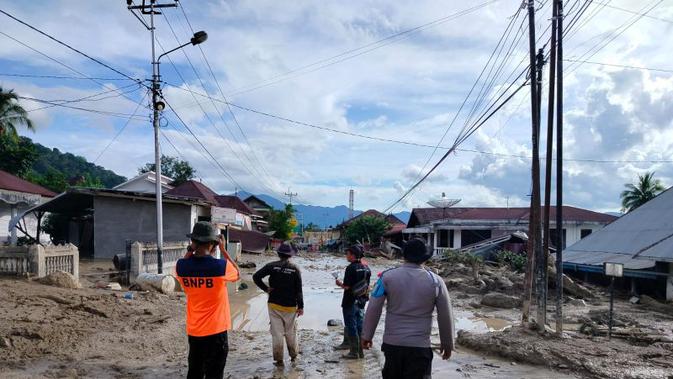 Lima Kali Banjir Bandang Gempur Maninjau Agam dalam Sehari, Ratusan Warga Mengungsi Darurat