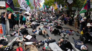 Aksi Die-In Pro-Palestina di Pusat Kota Seoul