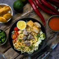 Resep soto mie bogor./Copyright depositphotos.com