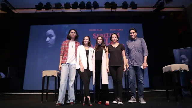 [Bintang] Chelsea Islan dan Pevita Pearce