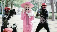 Tampil di video single terbaru berjudul Mondai Girl, Kyary Pamyu Pamyu menggunakan sebuah pemancar hingga terkena wabah 'doragenai'.
