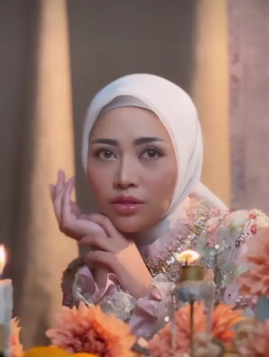 Rachel Vennya diketahui sempat menggunakan hijab saat masih menjadi istri Okin [instagram/rachelvennya]