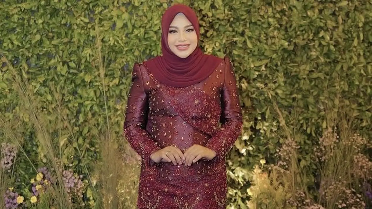 Aurel Hermansyah saat Hadir Pernikahan Aaliyah Massaid dan Thariq Halilintar