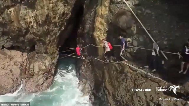 Kisah Gua Sarang Burung Walet Terakhir di Desa Wisata Karangduwur Kebumen