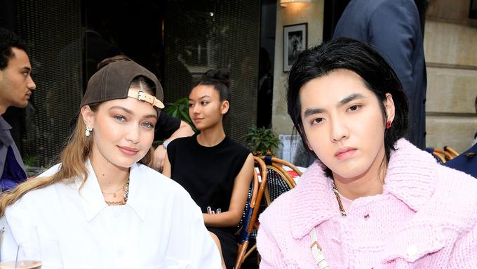 Gigi Hadid Dan Kris Wu Pamer Keakraban Di Paris Fashion Week