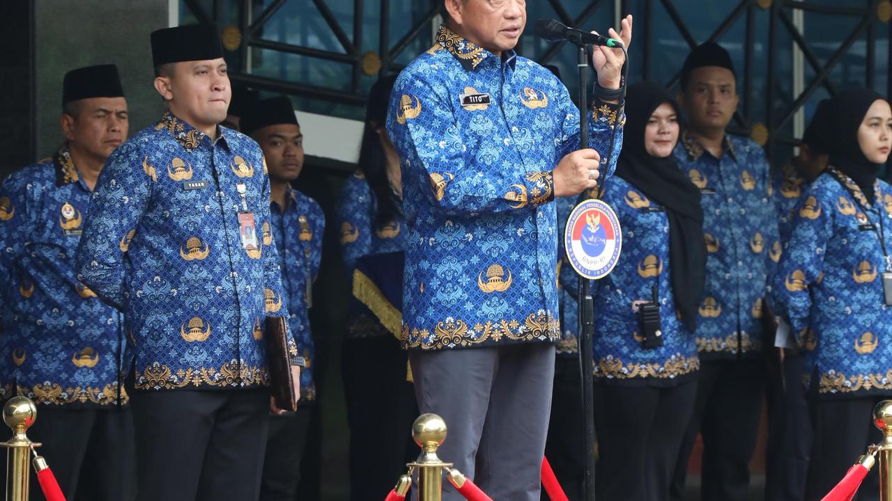 Mendagri saat menjadi inspektur upacara pada peringatan Hari Ulang Tahun (HUT) ke-15 BNPP di Kantor BNPP, Jakarta