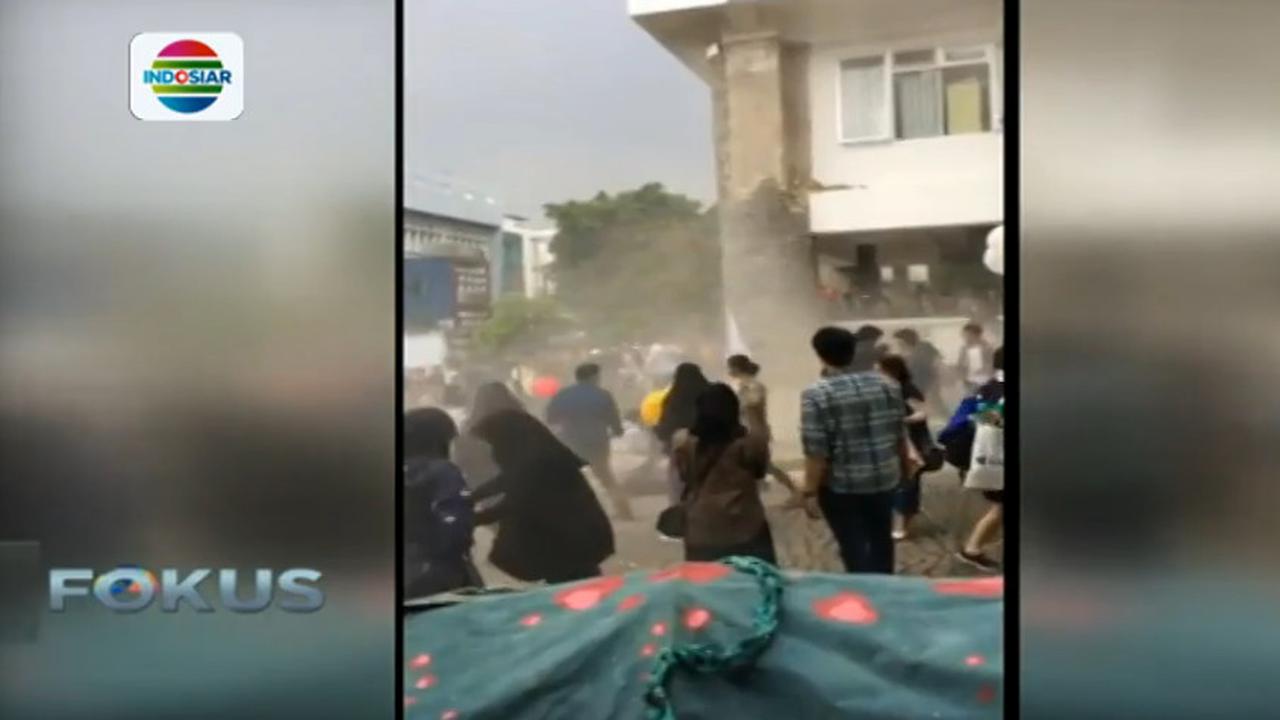 Ornamen Pilar Gedung ITB Ambruk