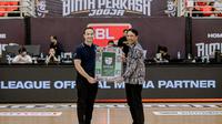 Direktur Utama Indonesian Basketball League, Junas Miradiarsyah. (Bola.com/Ana Dewi)