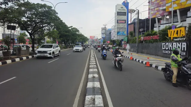 Jalan Raya Margonda dari arah Simpang Arif Rahman Hakim menuju Jakarta yang akan digunakan untuk CFD, Depok.