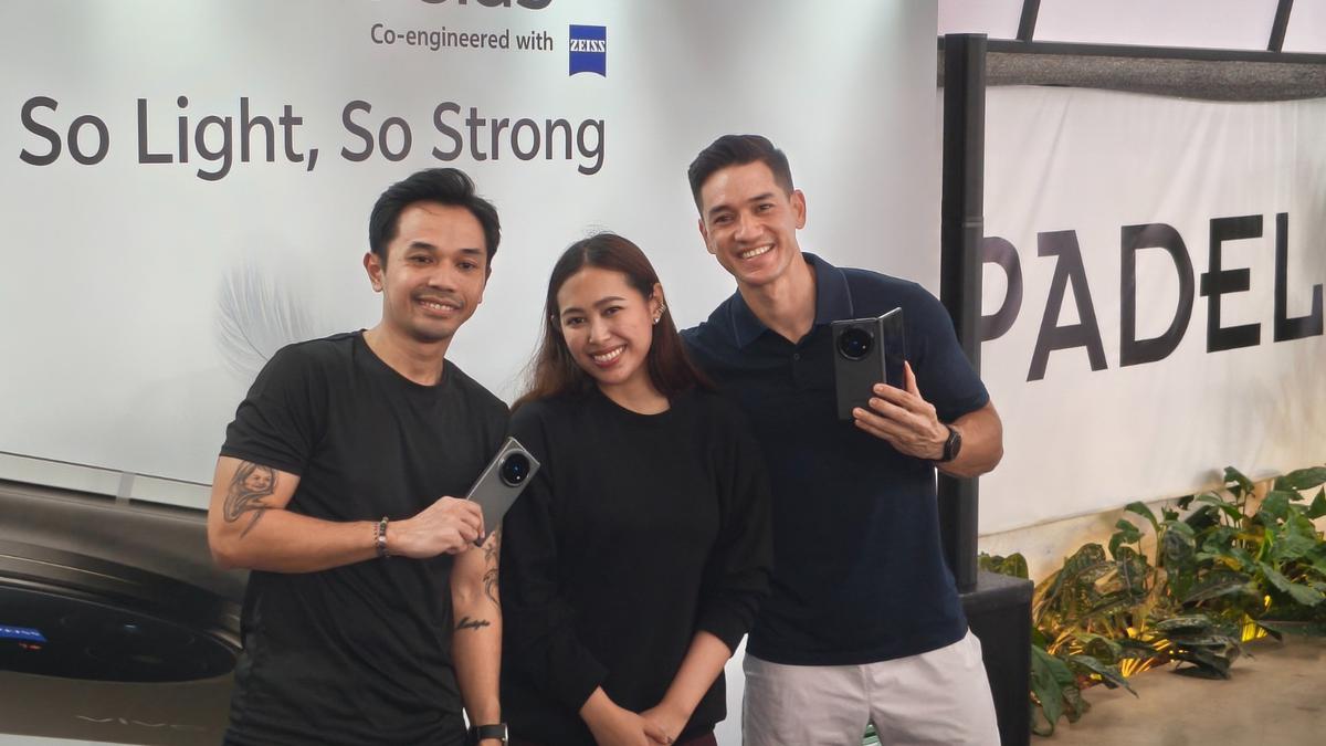 Andrew White Buktikan Ketangguhan Vivo X Fold5, HP Lipat Tipis dengan Kamera Zeiss