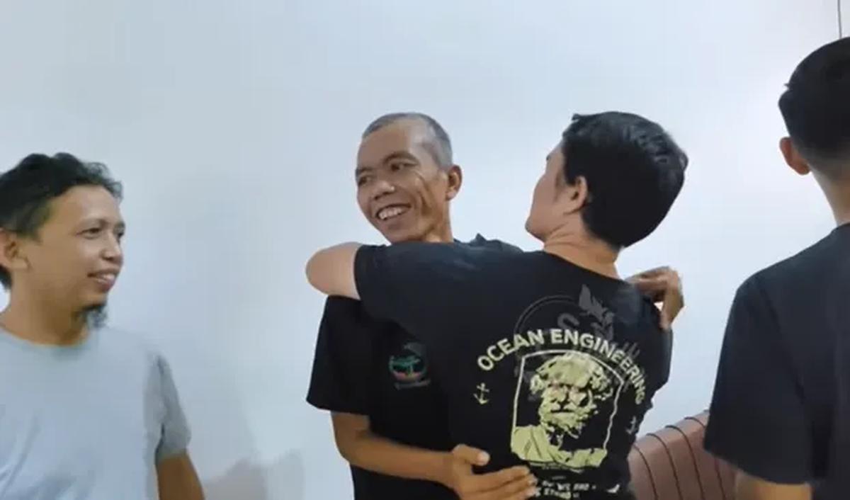 "Kalau ini? Ini yang sering disebut namanya sama akang," tanya si pemilik video.
