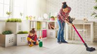 Menjaga rumah terlalu bersih ternyata tidak selamanya baik, karena hal ini bisa meningkatkan risiko kanker pada anak. (iStockphoto)