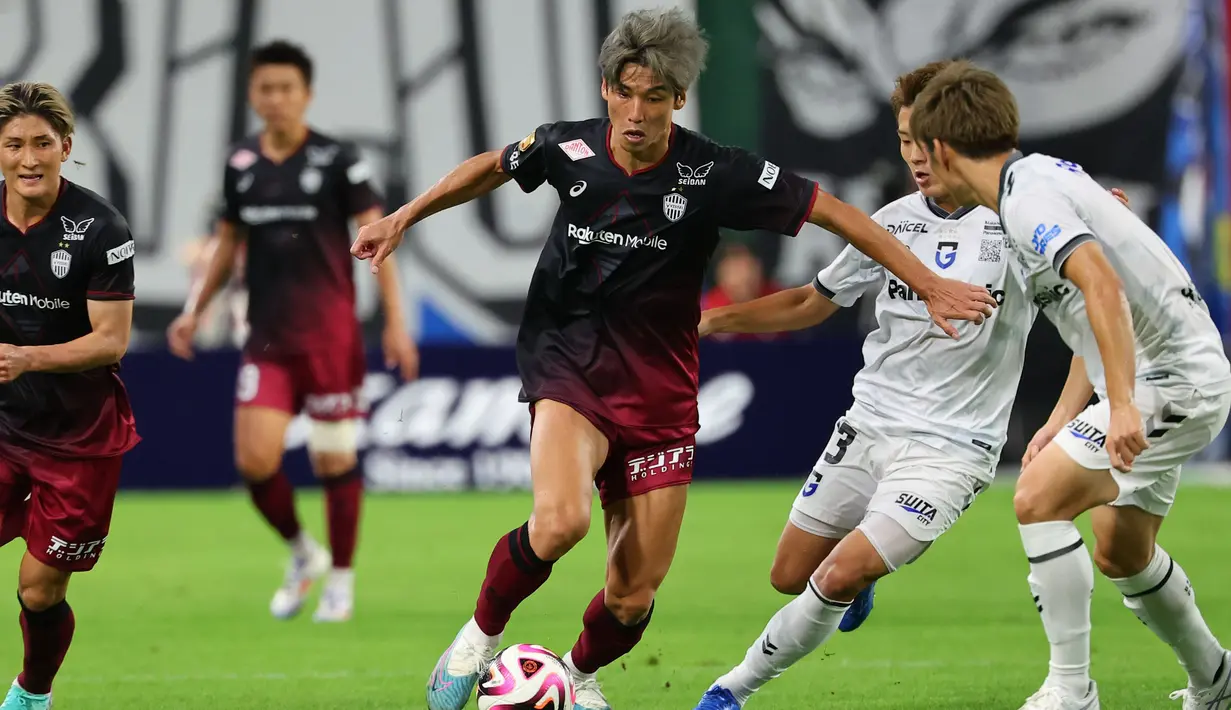 Sang juara bertahan, Vissel Kobe, ada di tempat ketiga dengan koleksi 52 poin, berselisih hanya tiga angka saja dari dua tim teratas. (Dok. J League)