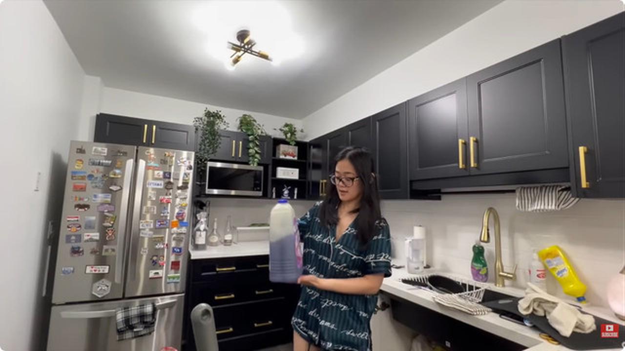 7 Foto Dapur Rumah Gisela Cindy di Kanada, Desain Minimalis Berbentuk Huruf U Curi Perhatian