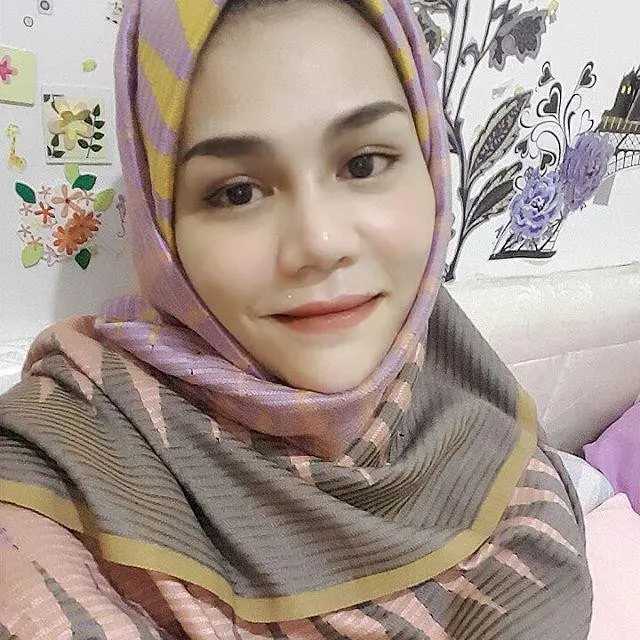 Jadi Mualaf, Ini 7 Pesona DJ Katty Butterfly Saat Pakai Hijab
