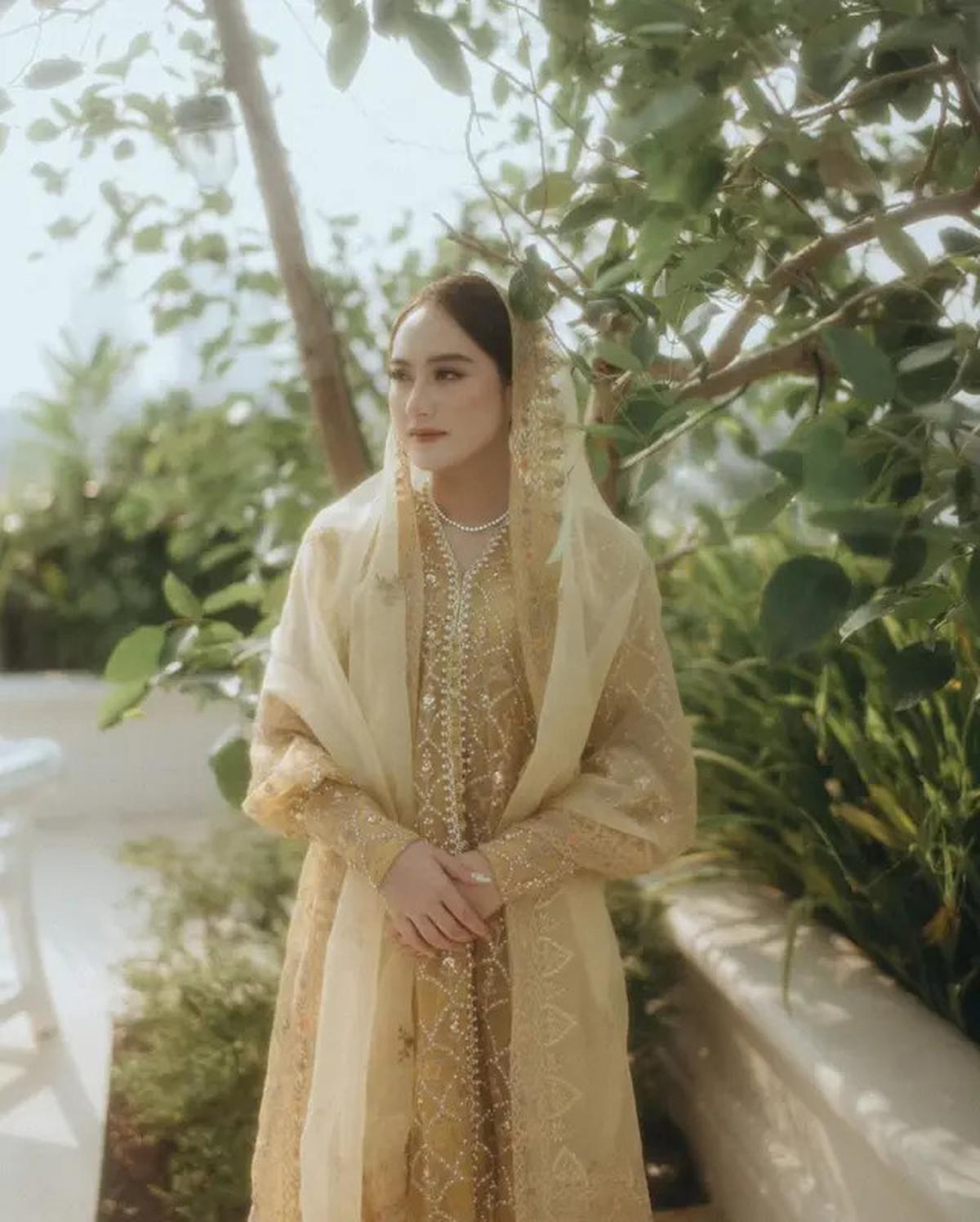 5 Inspirasi Kebaya Modern dari Artis yang Lamaran di 2024, Terbaru Febby Rastanty