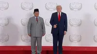 Beri Jempol, Momen Akrab Trump Sambut Prabowo saat Hadiri KTT Perdamaian Gaza di Mesir