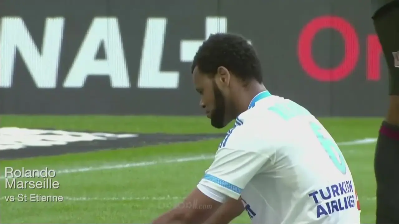 Gol Bunuh Diri dengan Dua Kaki Rolando Membuat Kemenangan Etienne