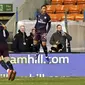 Gelandang Arsenal, Joe Willock, mencetak dua gol saat mengalahkan Blackpool pada babak ketiga Piala FA, di Bloomfield Road, Minggu (6/1/2019) dini hari WIB.  (Anthony Devlin/PA via AP)