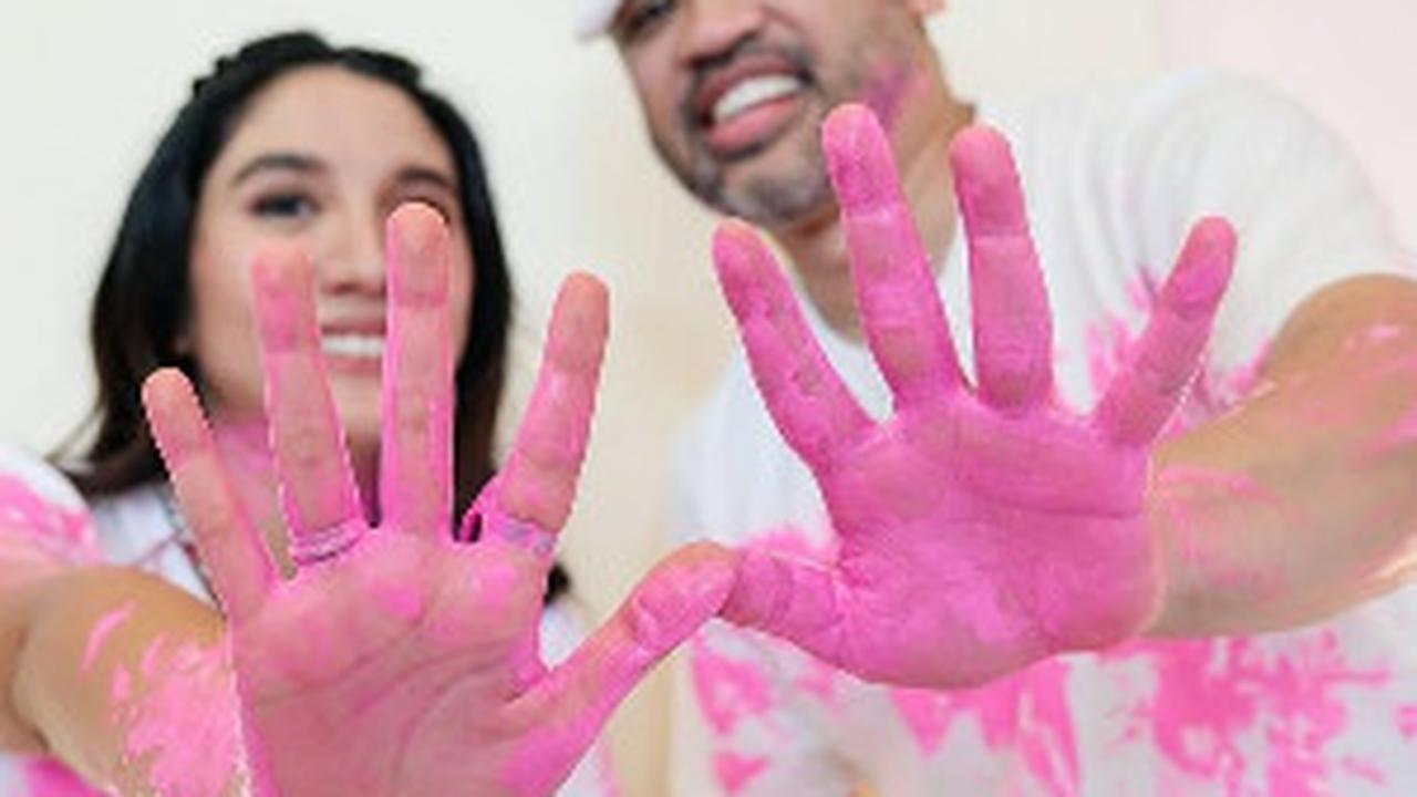 Potret Acha Sinaga Gelar Gender Reveal Anak Ketiga, Terkejut dan Bahagia Akan Dikaruniai Seorang Putri