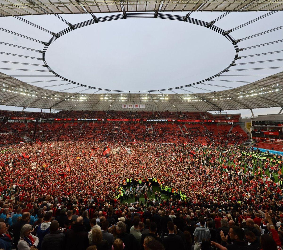 Bayer Leverkusen berhasil meraih gelar juara Bundesliga untuk pertama kalinya. Hal tersebut dipastikan setelah tim asuhan Xabi Alonso itu menumbangkan Werder Bremen dengan skor telak 5-0 dalam laga lanjutan pekan ke-29 Bundesliga 2023/2024 pada Minggu (14