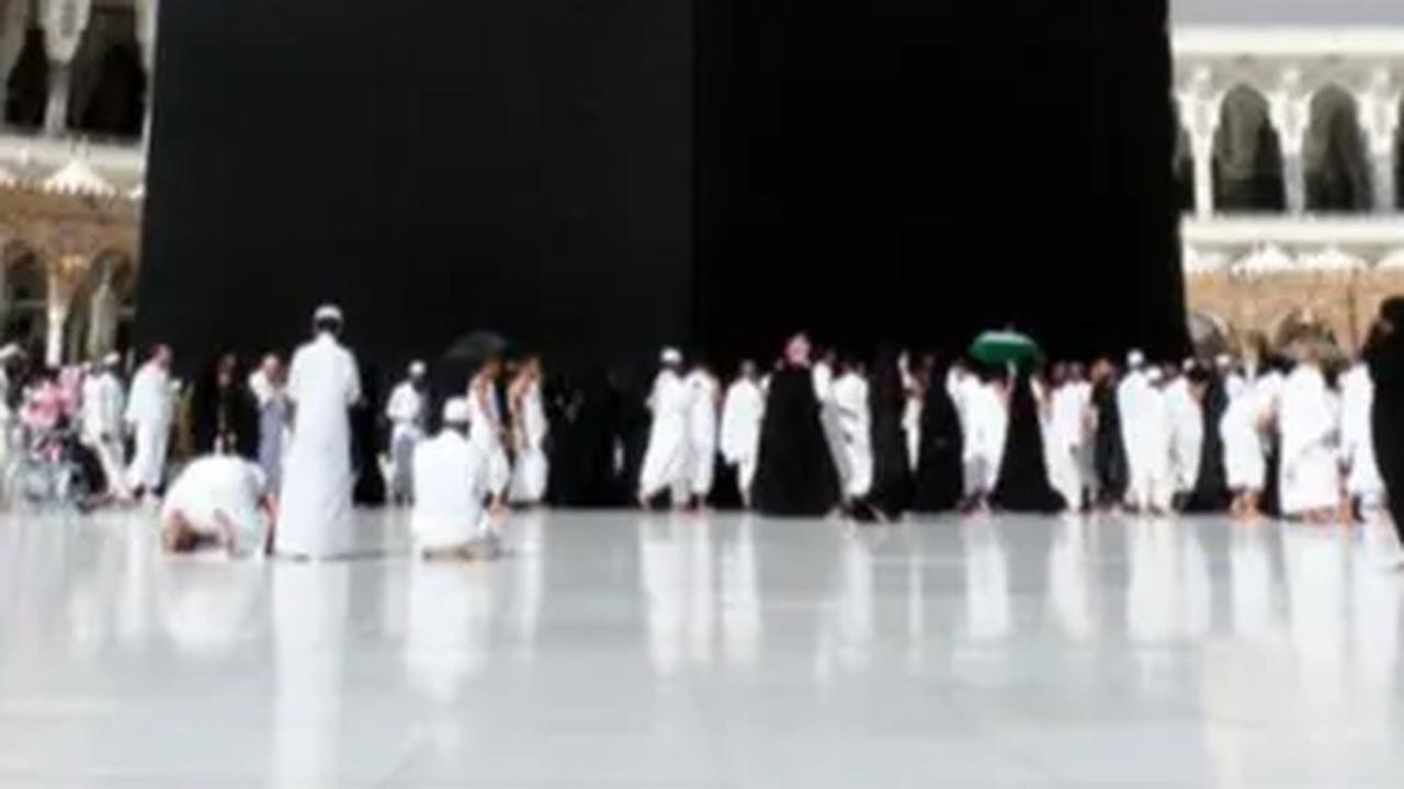 Ratusan Jemaah Ditelantarkan Travel Umrah di Tanah Suci: Bayar Rp35 Juta, Tapi Tak Ada Tiket Pulang