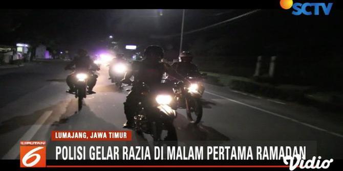 Polres Lumajang Gelar Razia Miras Ilegal, 120 Puluh Botol Disita